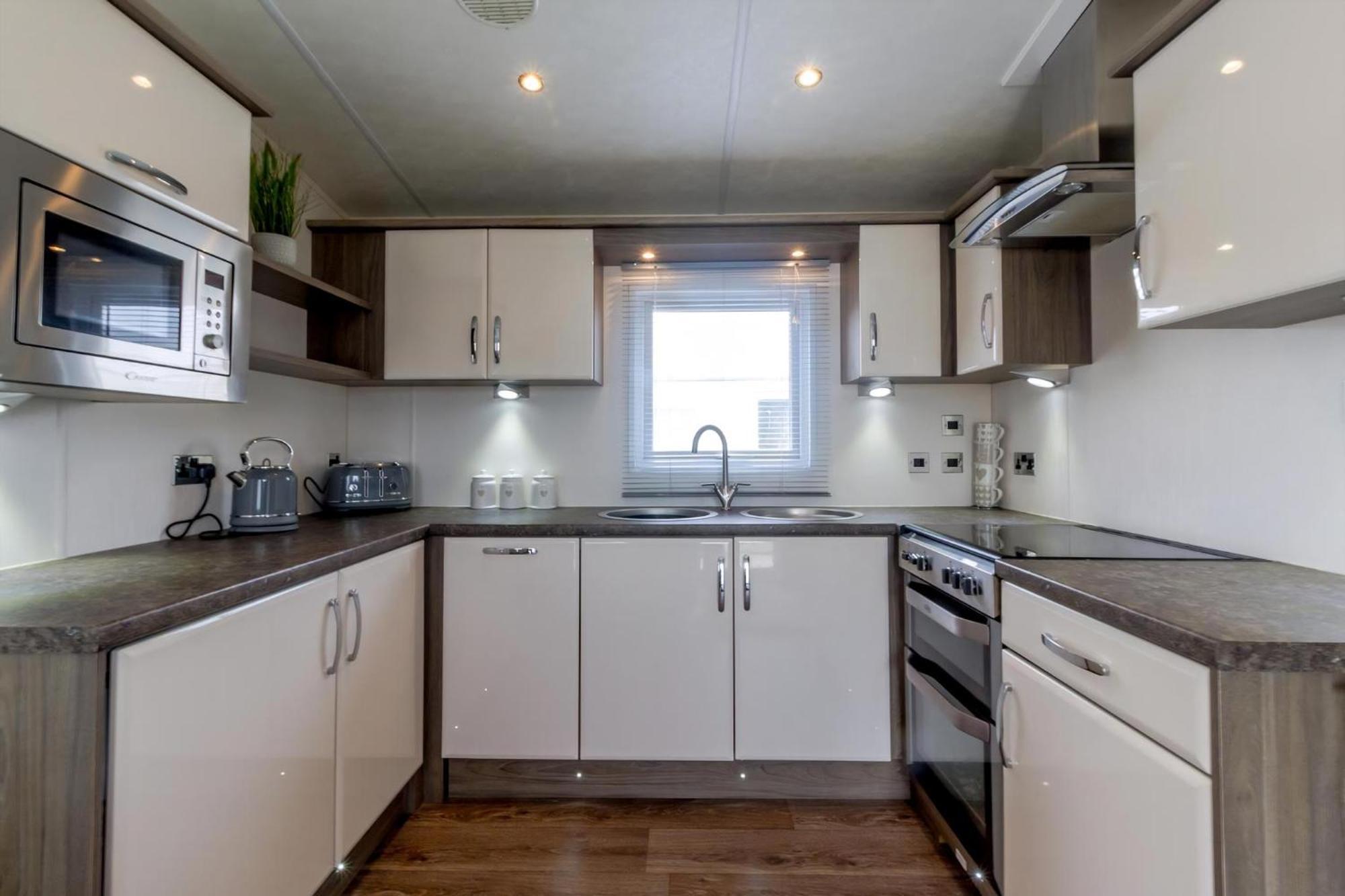 Beautiful 6 Berth Caravan By The Beach In Suffolk Ref 40076Nd 로웨스터프 외부 사진