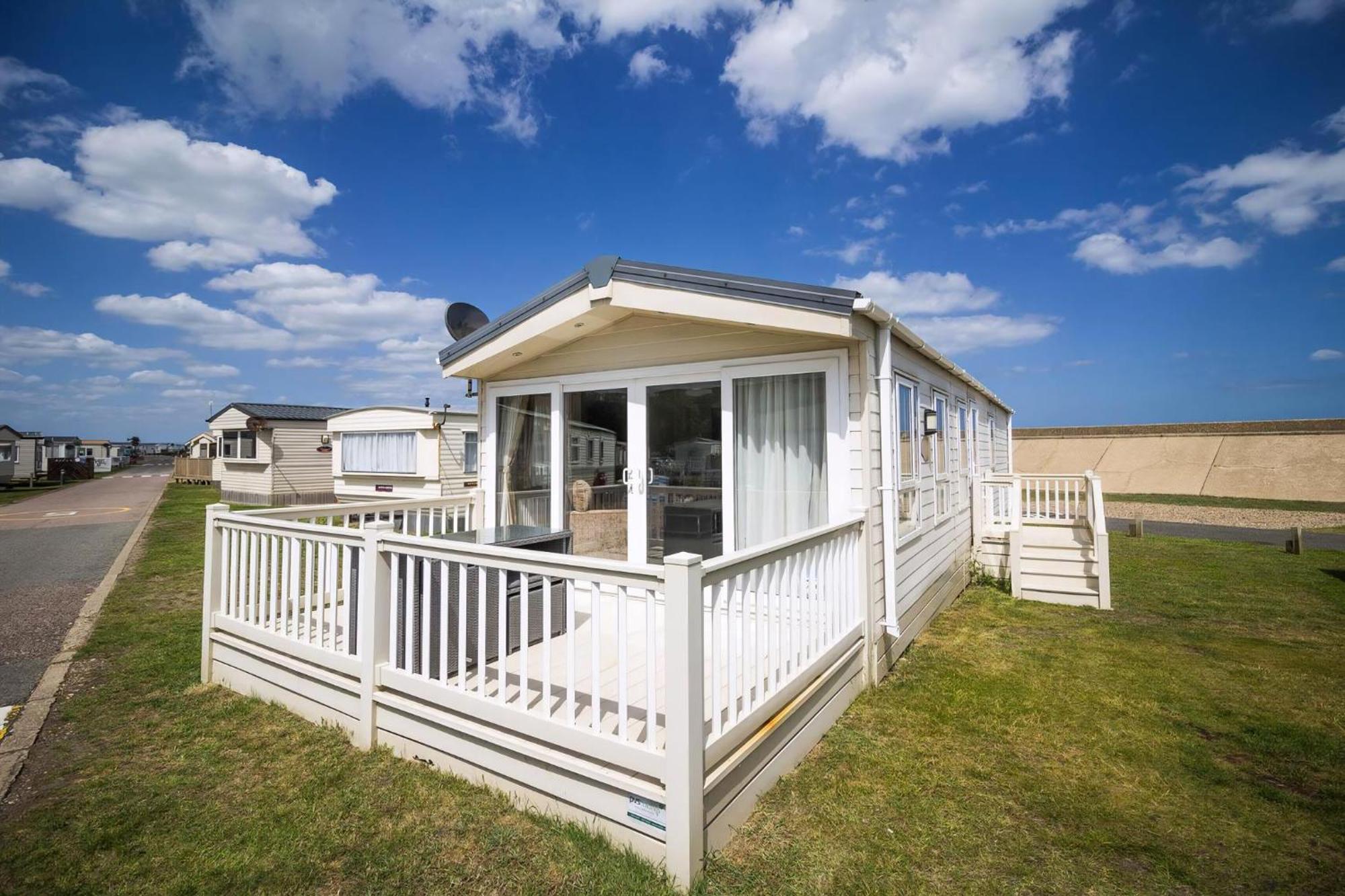 Beautiful 6 Berth Caravan By The Beach In Suffolk Ref 40076Nd 로웨스터프 외부 사진